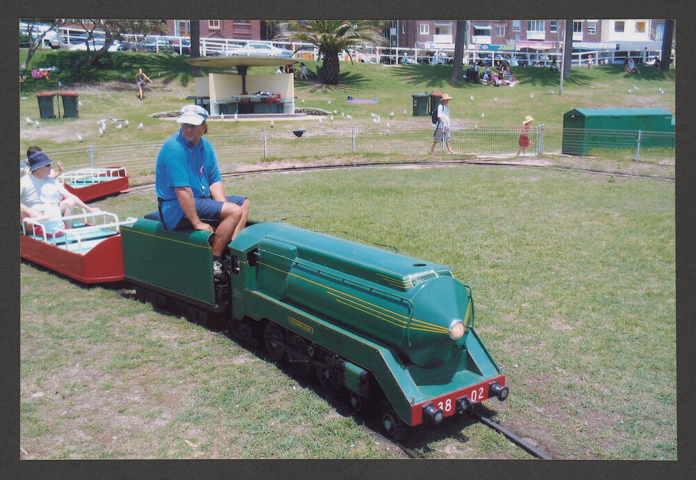 Bronte Beach Train