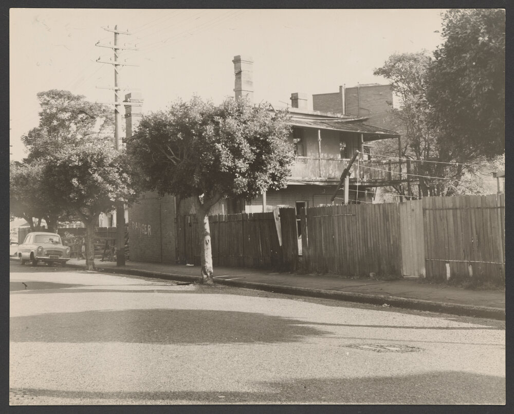 Haslingden, Waverley Street, Bondi Junction, corner of Dalley St. Built 1866 using stones from the Demolished toll house at Ebley St and Cowper St (Now Bronte Rd). First occupied by William Mortimer. Waverley Council's first council clerk. House was demol