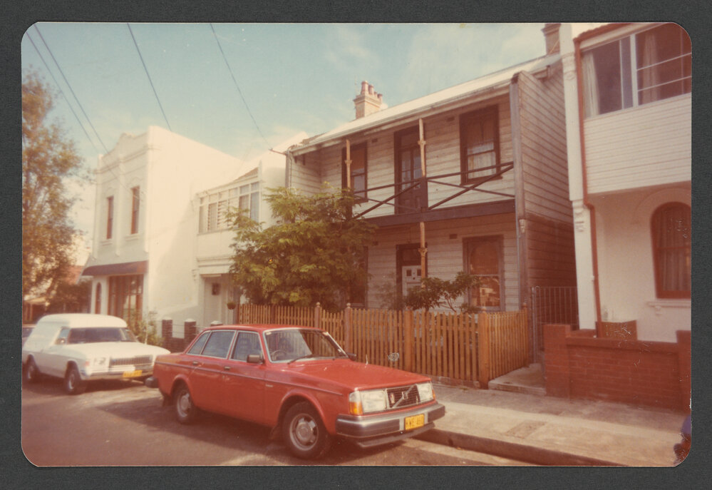 Mill Hill Road, Bondi Junction. West side, terraces.