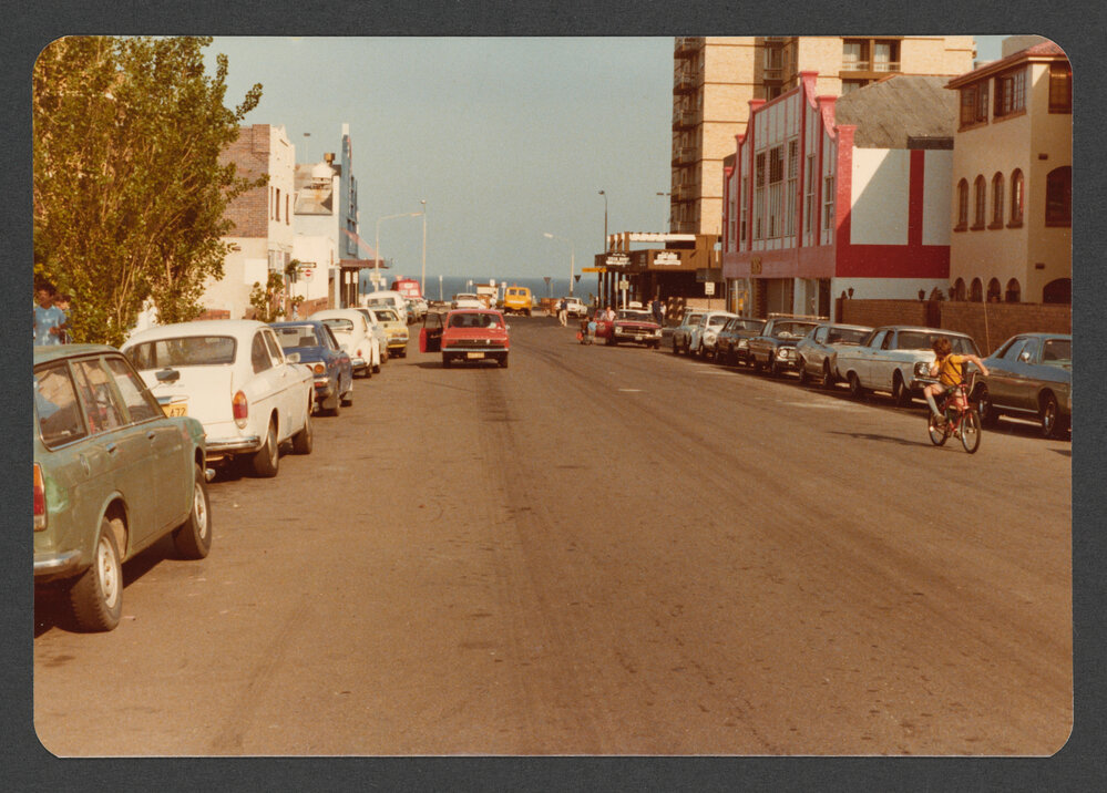 Roscoe Street, Bondi beach. Looking towards ocean.