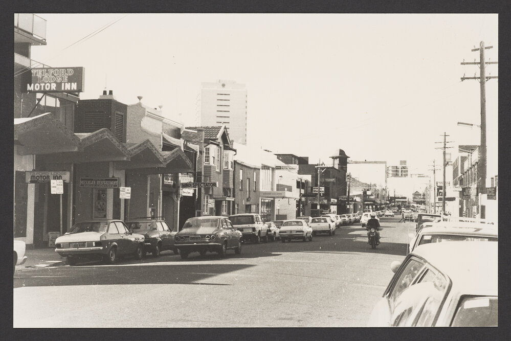 Spring Street, Bondi Junction, looking towards Bronte Road. Telford Motor Inn, left.
