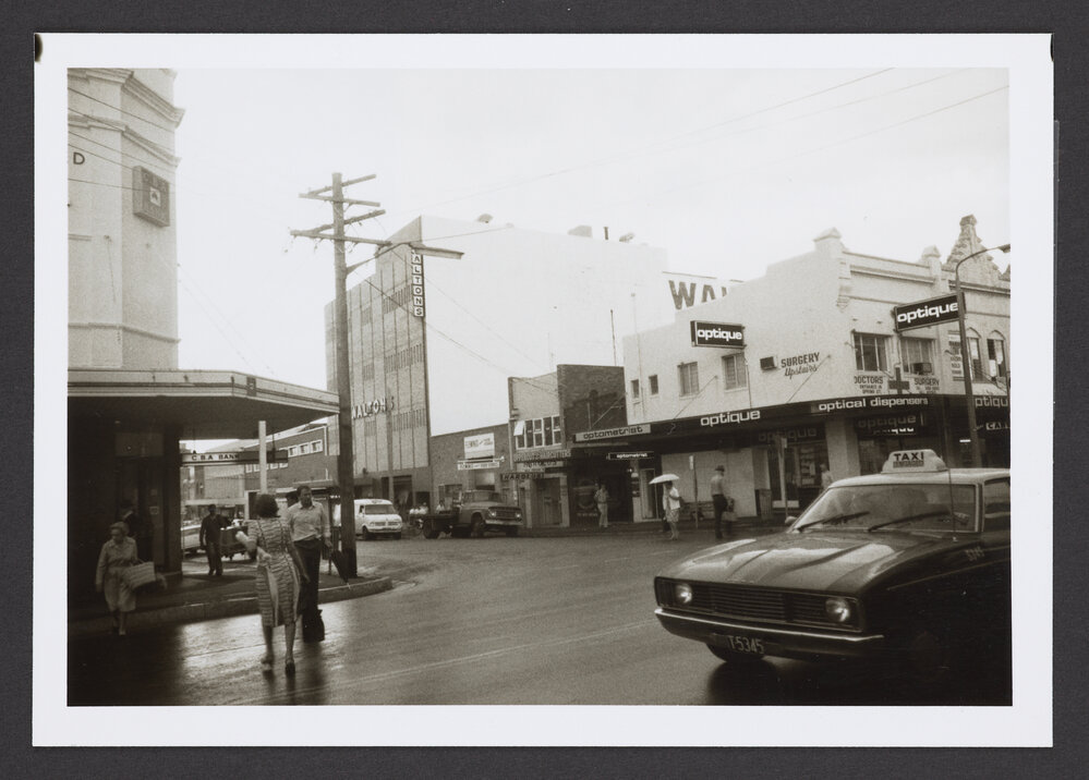 Spring Street, Bondi Junction, and Waltons Store. Corner Bronte Road.