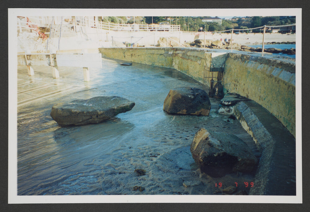 Bronte Baths, Removal of rocks