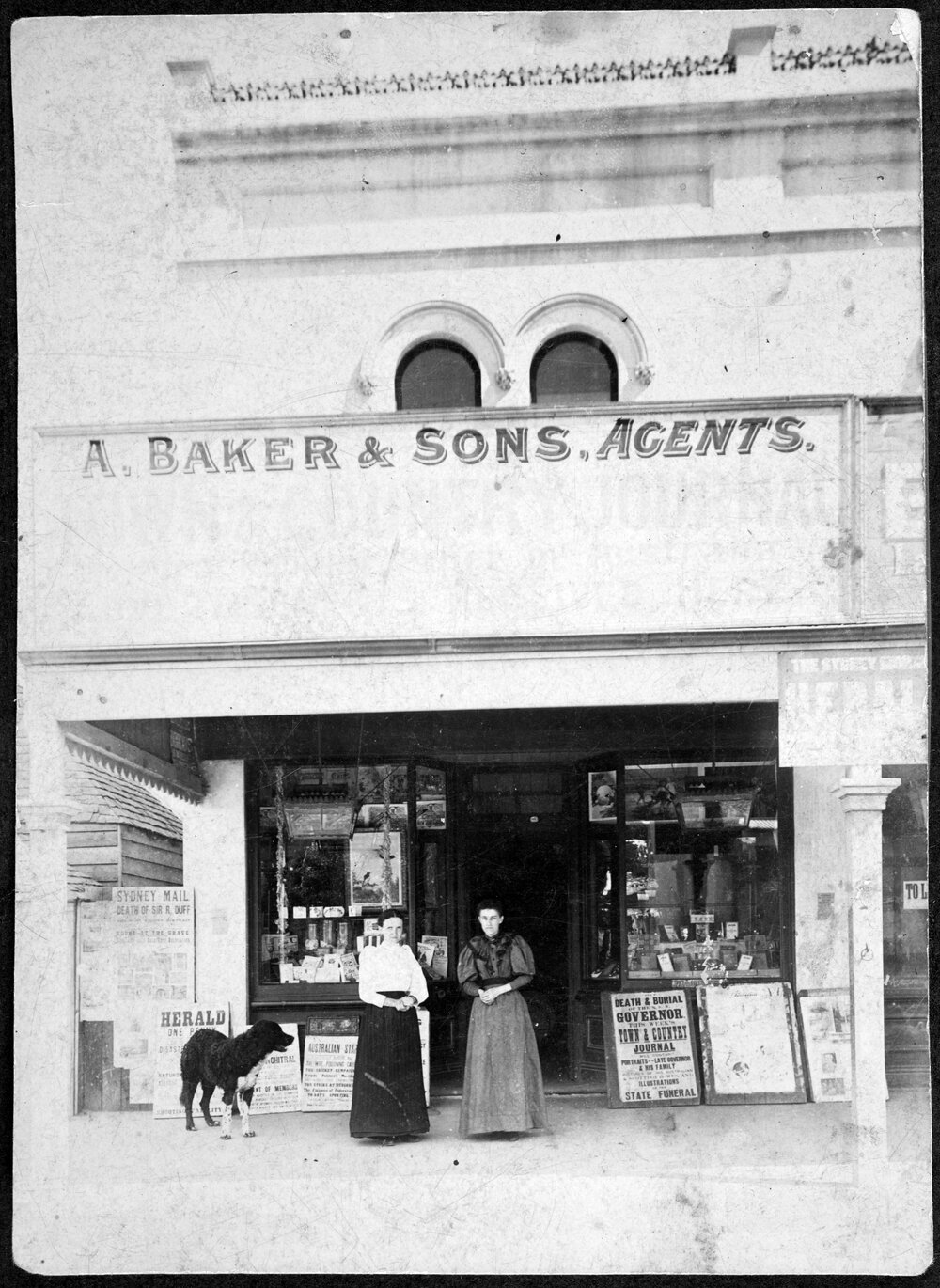 Shops and Shopping - Charing Cross