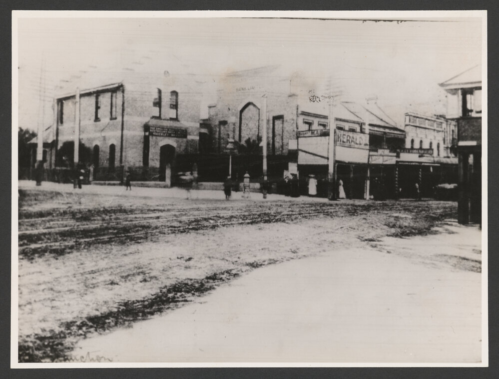 Bondi Junction, Corner of Oxford Street and Cowper Street ( now Bronte Road ). English Scottish and Australian Bank Ltd on corner, then John Morcombe, Newsagent.