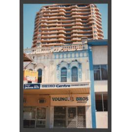 141 Oxford Mall (Jewellers), Bondi Junction. Background: Eastgate Tower.