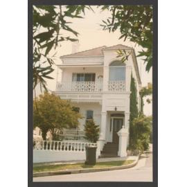 Two - storey terrace - style house, 9 Leichhardt St. Waverley.
