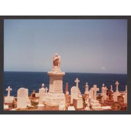 Waverley Cemetery, General view of section 7, overlooking Pacific Ocean
