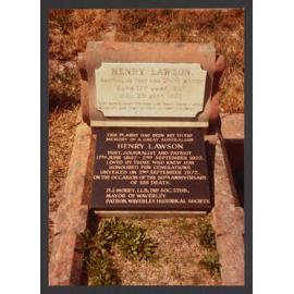 Grave of Henry Lawson. 516 Church of England select, section 3.
