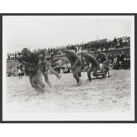 North Bondi S.L.S.C. , Rescue and resusitation team in action.