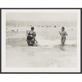 North Bondi S.L.S.C. , Lifesaver Beach Inspector, Brian Davidson, demonstrating rescue.