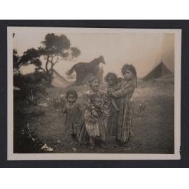 Spanish Gypsies Children camp at Bondi.