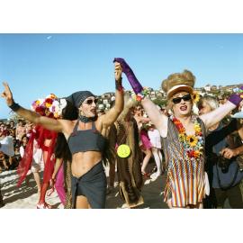 Drag races on Bondi Beach