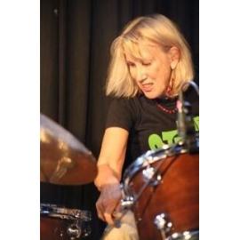 Lindy Morrison