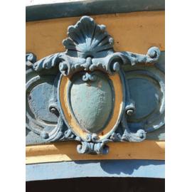 Recasting of the balusters and cartouche