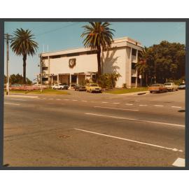 Waverley councils chambers, Bondi Road, front entrance