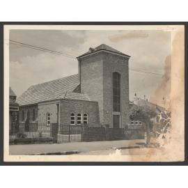The new St Matthews church, Ocean St, Bondi, following renovations and addition of the tower in the 1950s.