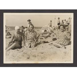 Ladies on Bondi beach