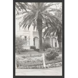 Hospitals - War Memorial Hospital, Birrell Street, Charing Cross. Nurses Home Banksia.